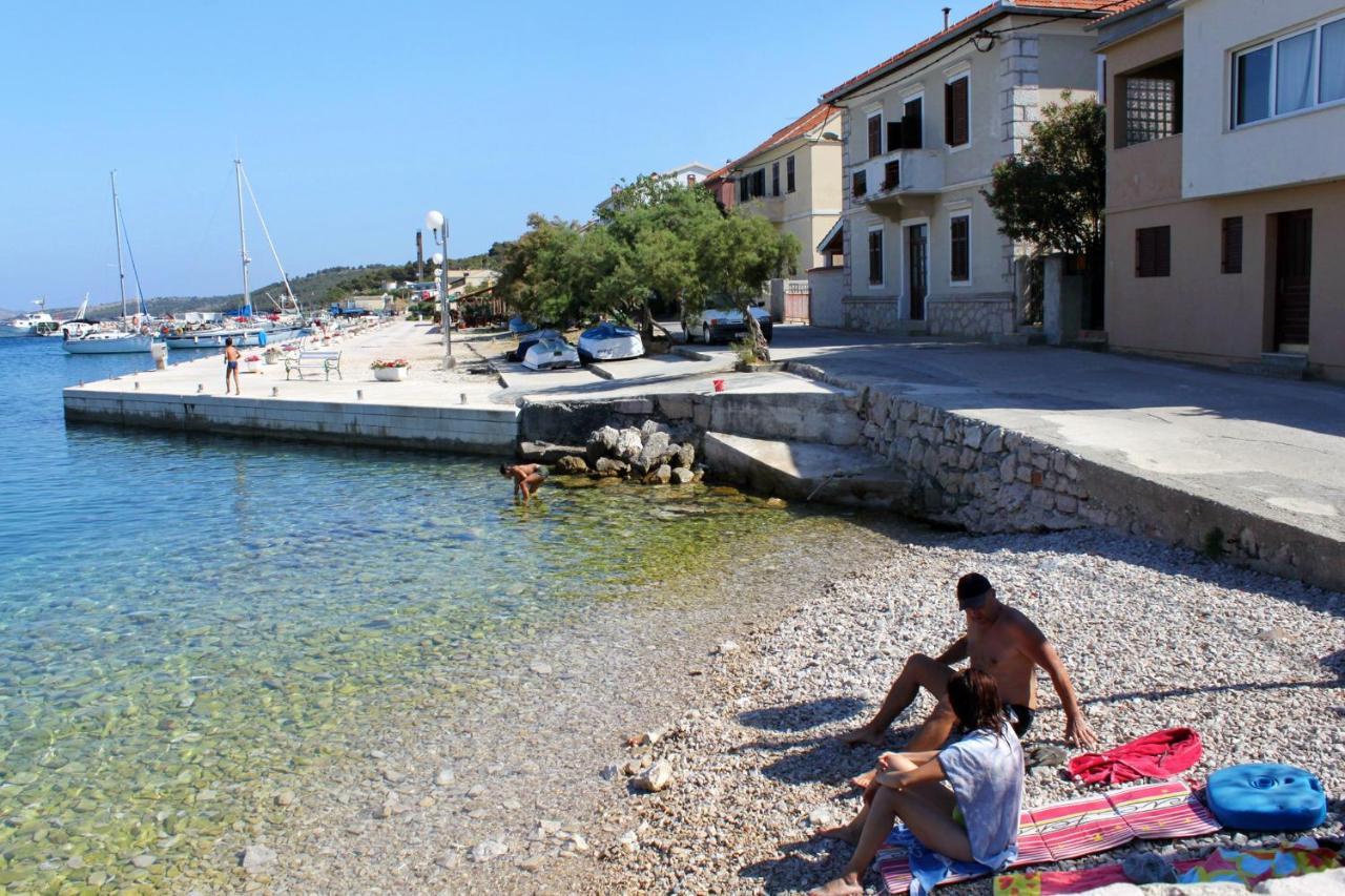 Apartments With A Parking Space Sali, Dugi Otok - 8136 외부 사진
