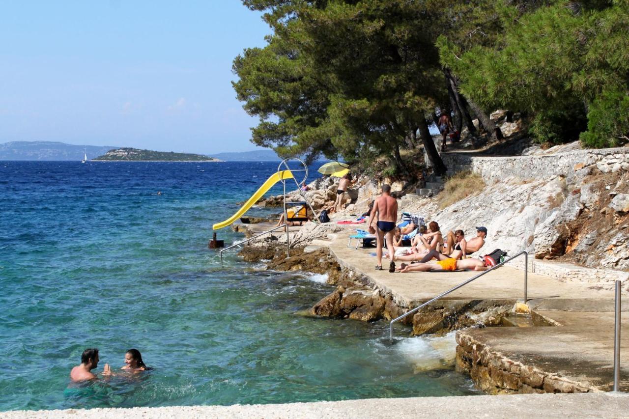 Apartments With A Parking Space Sali, Dugi Otok - 8136 외부 사진