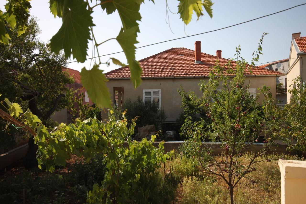 Apartments With A Parking Space Sali, Dugi Otok - 8136 외부 사진