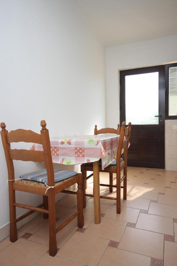 Apartments With A Parking Space Sali, Dugi Otok - 8136 외부 사진