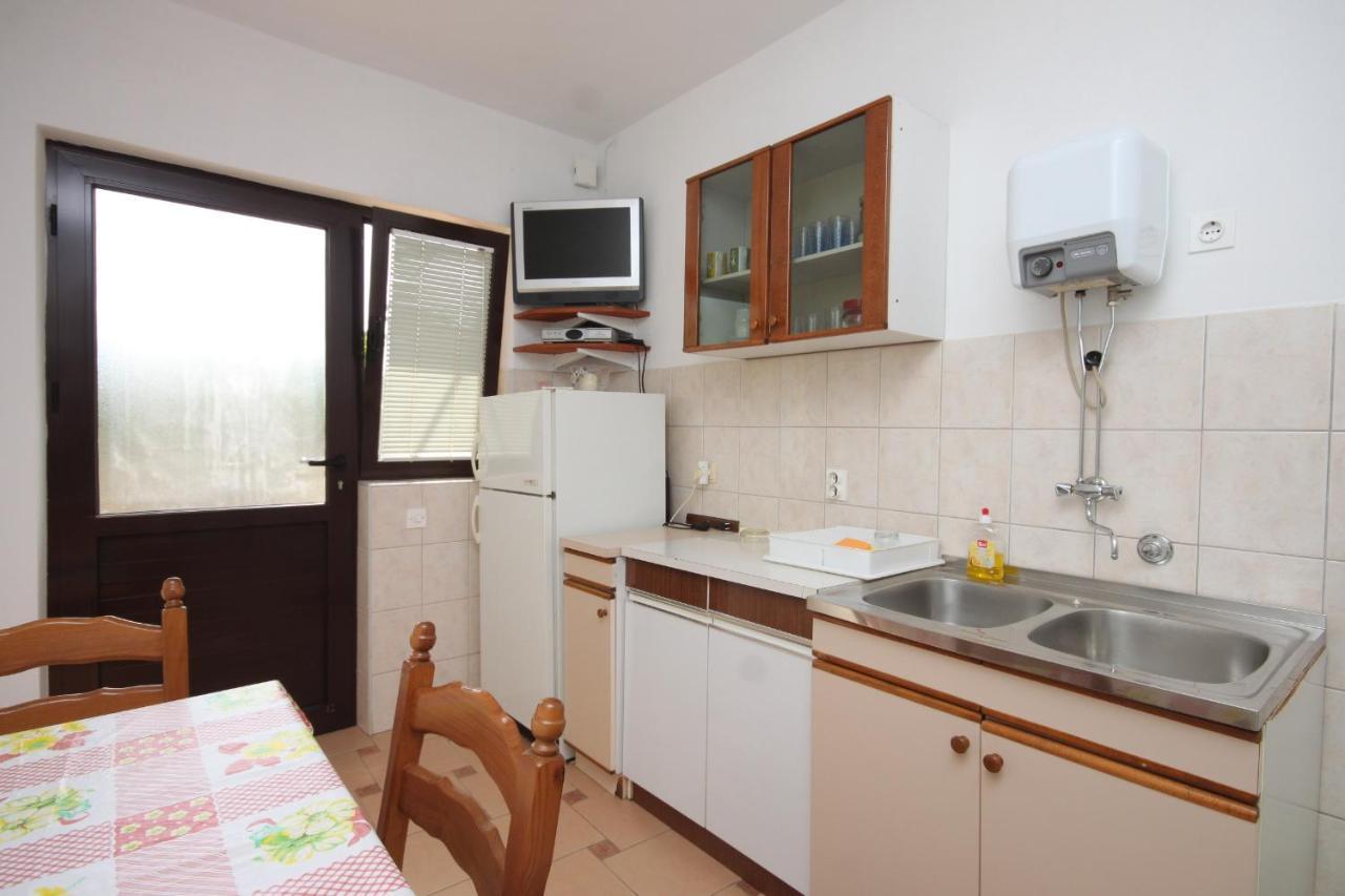 Apartments With A Parking Space Sali, Dugi Otok - 8136 외부 사진