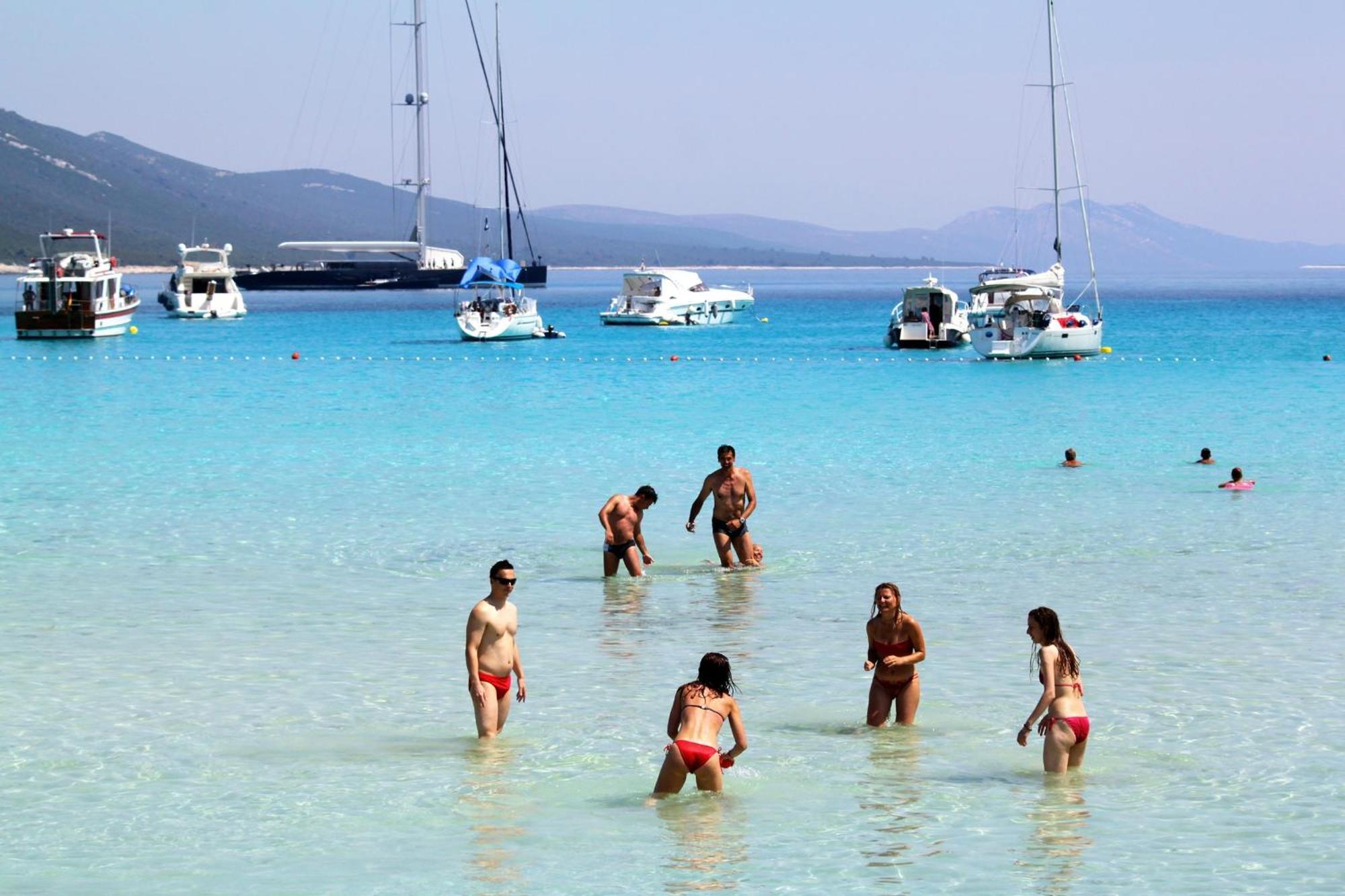 Apartments With A Parking Space Sali, Dugi Otok - 8136 외부 사진